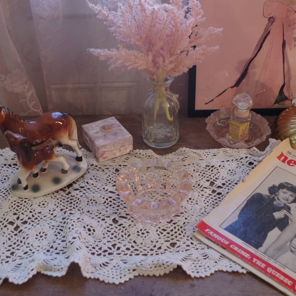 Beautiful Vintage Light Pink Cherry Blossom Depression Glass  Bowl By Jeannette